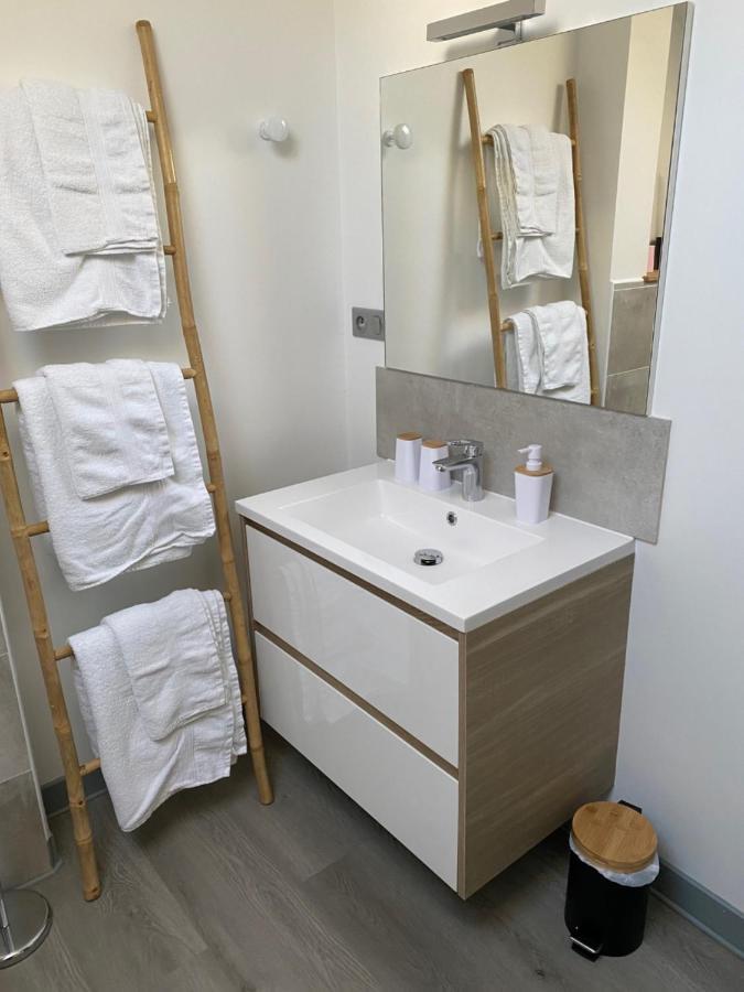 Residence Avec Un T3 Un T2 Et Un Studio En Centre Ville D Argelès-Gazost Eksteriør billede